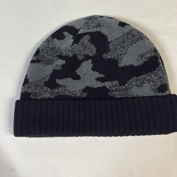 Lululemon Room For Warmth Camo Cashmere Beanie Hat Black/Asphalt One Size